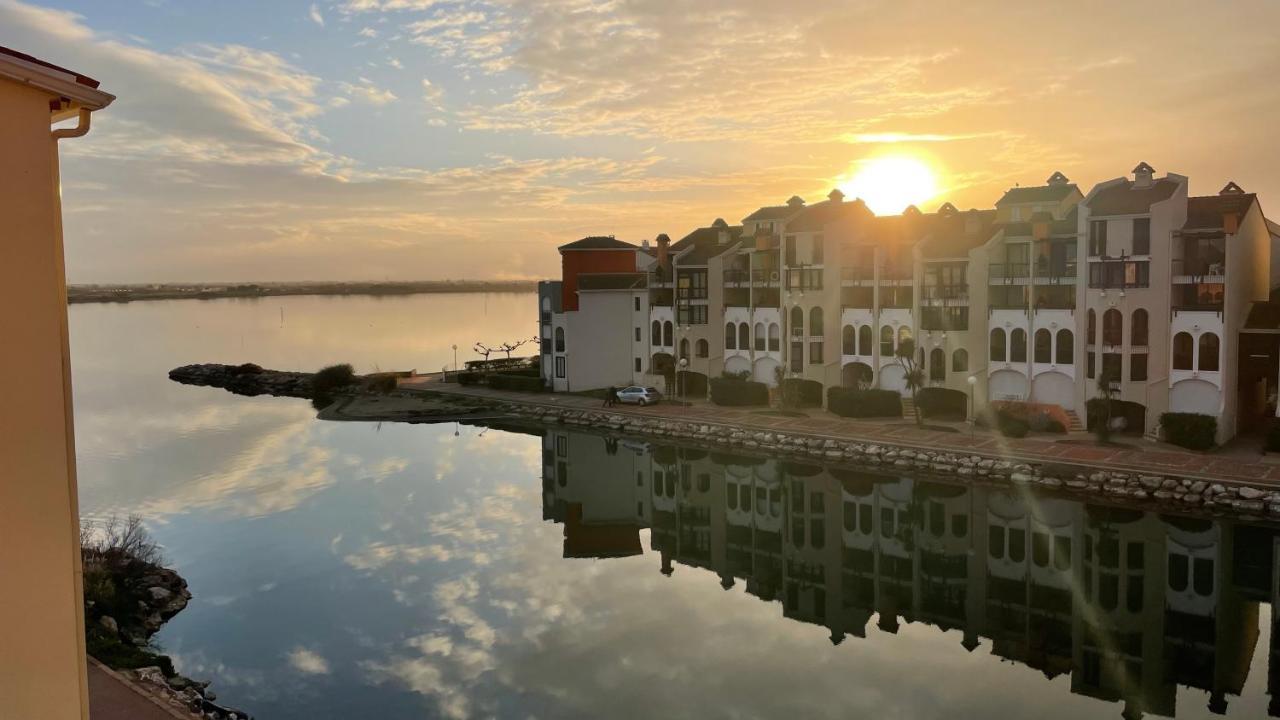 Residence Pointe Vermeille - Charmant Studio Cabine Avec Jolie Vue Sur Le Lac Marin Le Barcarès Екстериор снимка